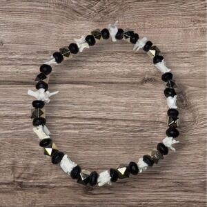 Handcrafted rattlesnake vertebrae bracelet‎